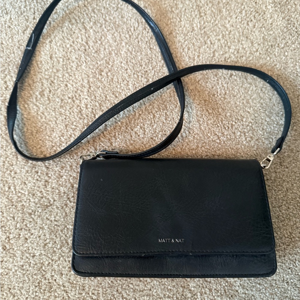 Matt & Nat Elegant Black Crossbody Bag
